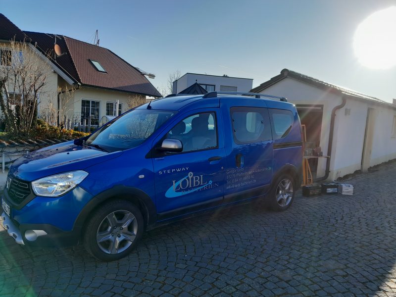 Lieferwagen von Loibl Batterien